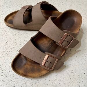 Women’s Birkenstock Arizona Mocha Slide Sandal 35